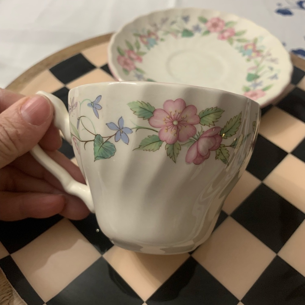 Myott Meakin "Spring Fields" saucer or small plate, designed by Jenny Rhodes - Picture 5 of 6